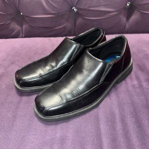 Leather dress shoes